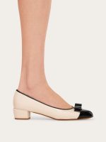 Ferragamo Vara pump - Image 4